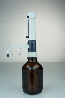 Dispenser Tutup Botol Untuk Cara yang Lebih Aman dan Efisien dalam Menangani Bahan Kimia